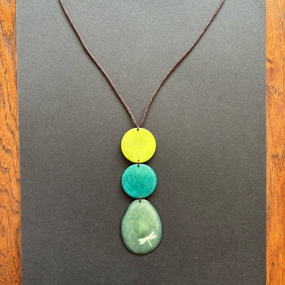 SoHza Handmade Dragonfly Green Tagua Nut Pendant Necklace | Size 30 IN